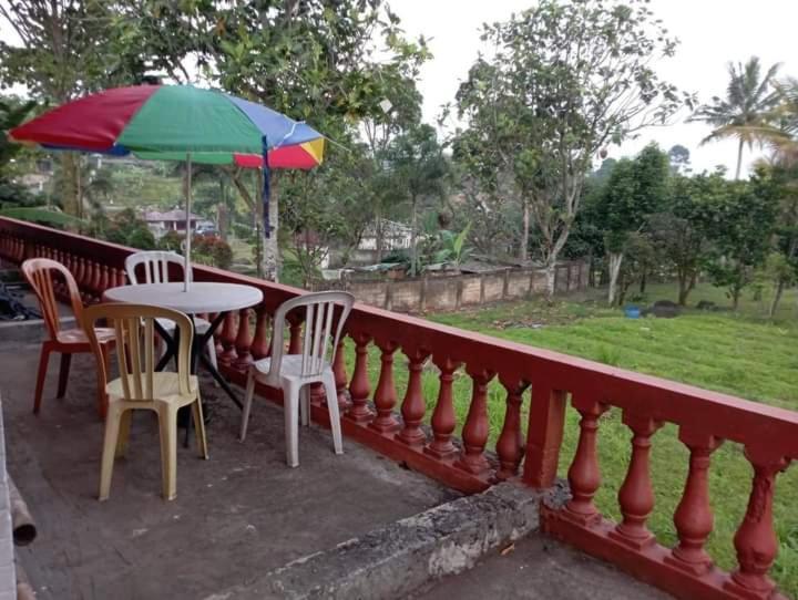 Villa Sentebale Bogor Exteriör bild